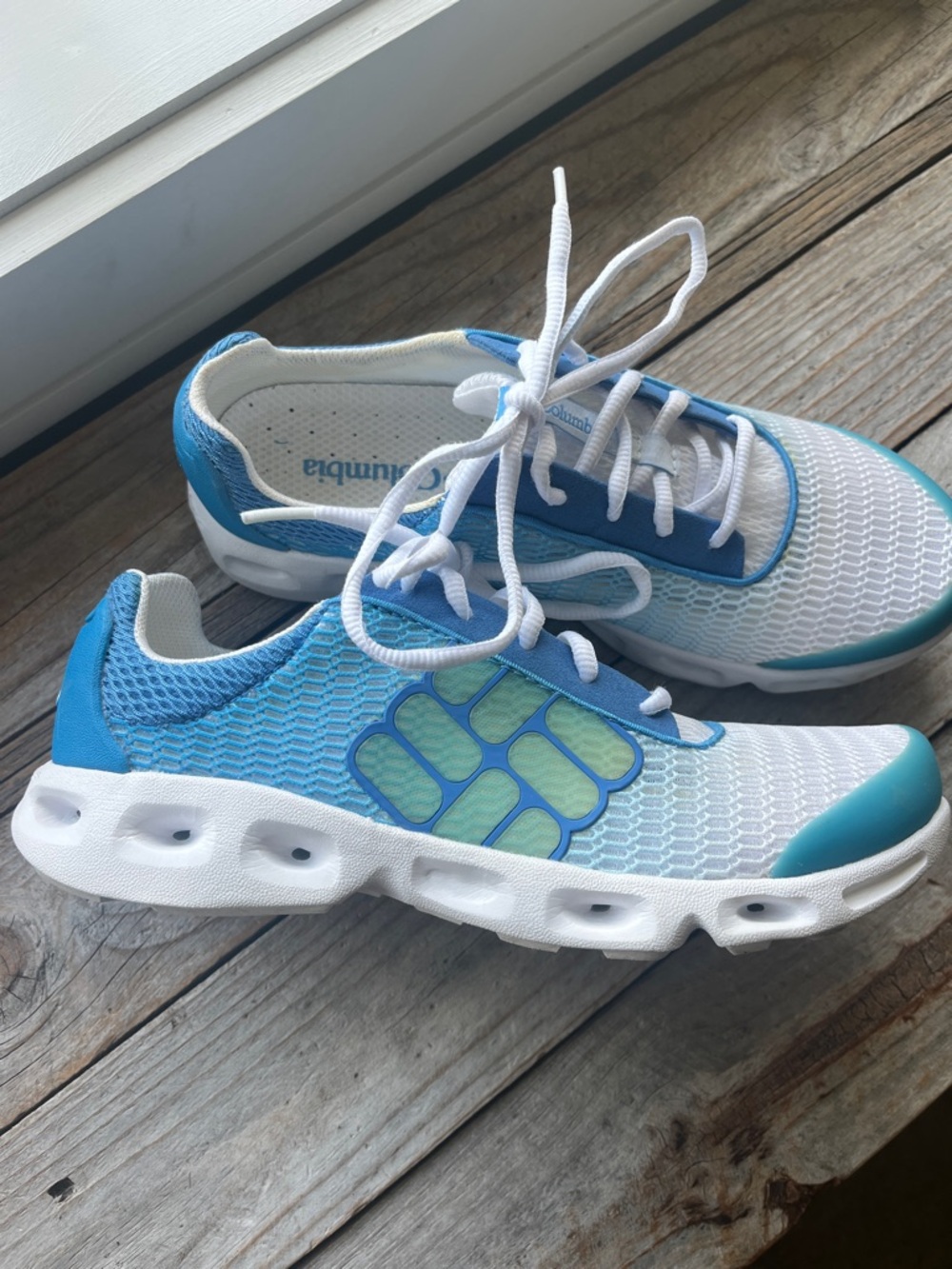 Women’s Lightweight Blue & White Athletic Sneakers